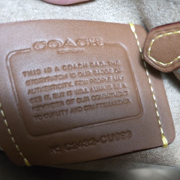 Coach Legacy Shoulder Bag In Maple - Picture 9 of 10